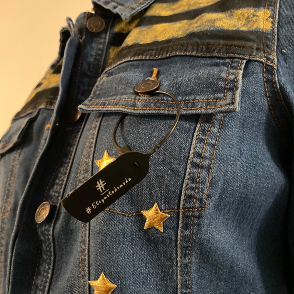 Star Jacket - Picture 4 of 4